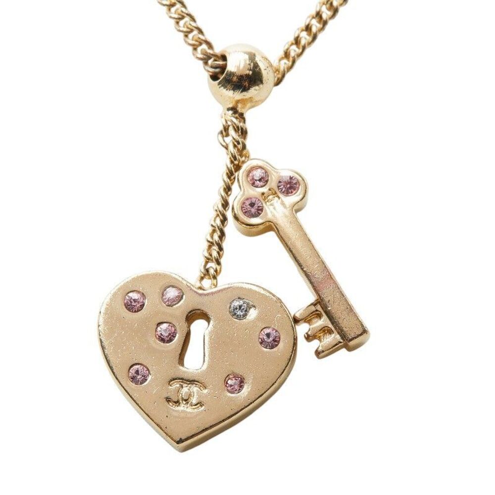 Chanel Coco Mark Heart Key Necklace - Picture 2 of 6
